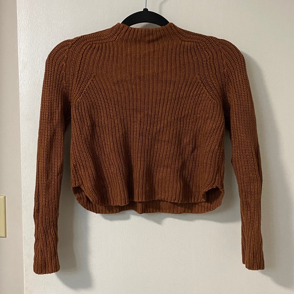 Cropped, brown knit sweater🤎 - Picture 1 of 2